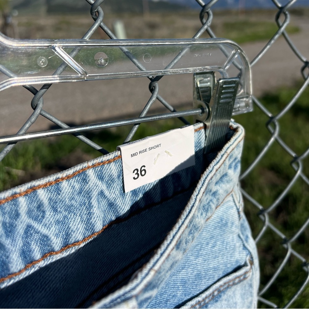Zara NWT Midi Denim Jean Cut Off Shorts - Picture 4 of 8